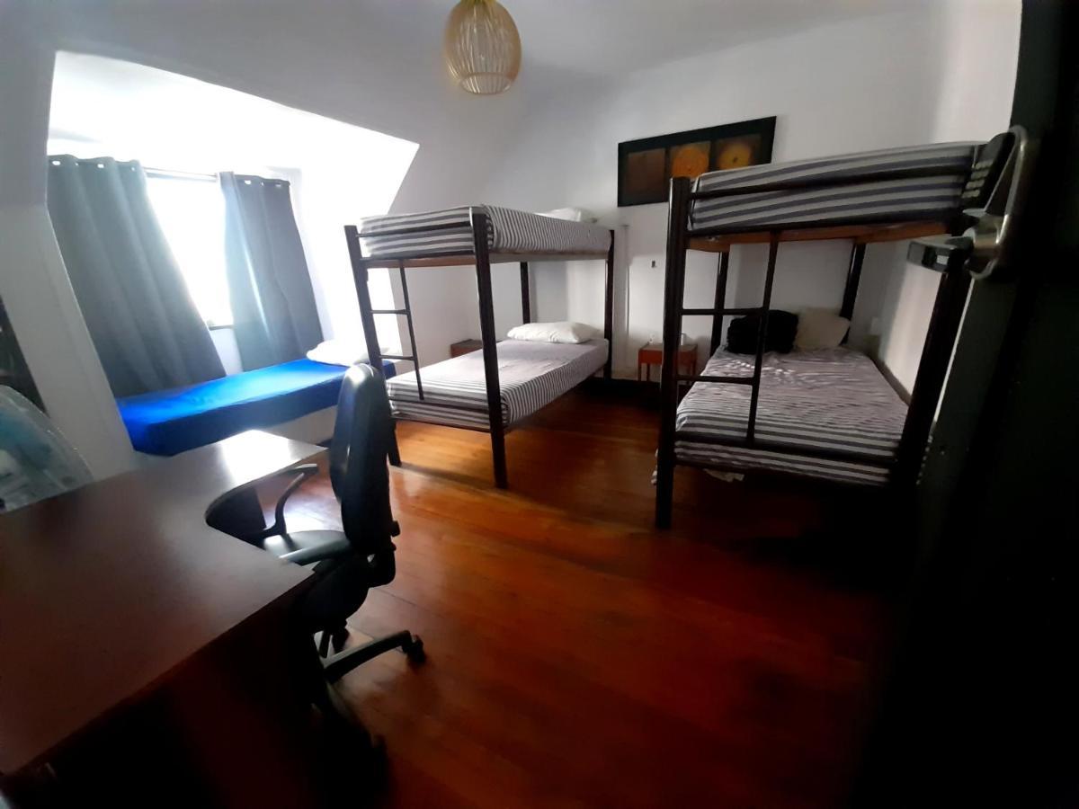 Atacama Hostel Backpackers Сантьяго Екстер'єр фото