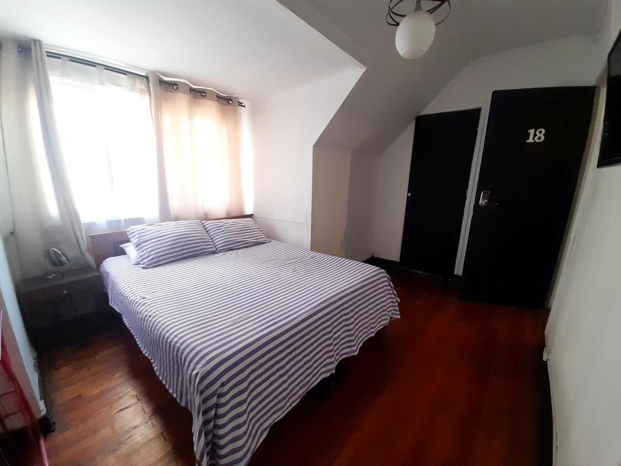 Atacama Hostel Backpackers Сантьяго Екстер'єр фото
